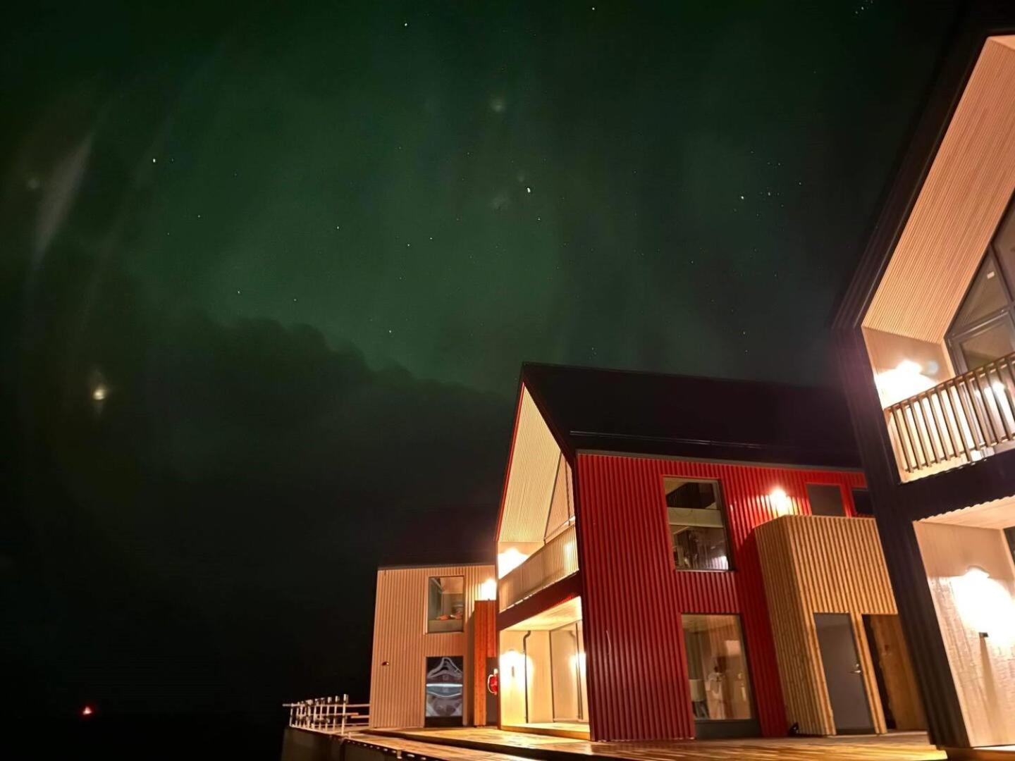Stor Moderne Leilighet I Henningsvaer, 70 Kvm Extérieur photo
