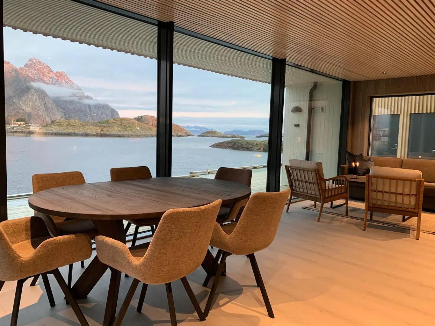 Stor Moderne Leilighet I Henningsvaer, 70 Kvm Extérieur photo
